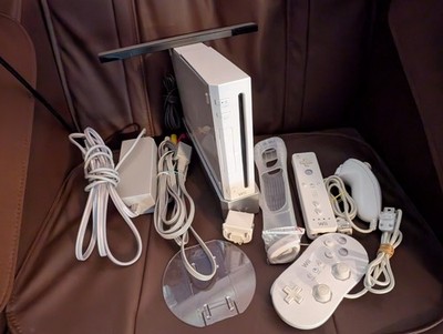Nintendo Wii Bundle White