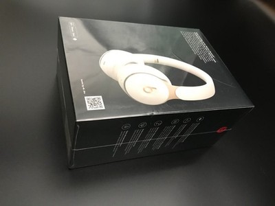 Beats Solo Pro (Beats By Dr. Dre) アイボリー Beats Solo Pro Headphones Wireless Noise Cancelling On-Ear Apple