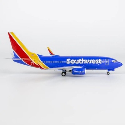 NG Model Boeing 737-700 Southwest ''heart'' N7835A 1:200 Modellflugzeug