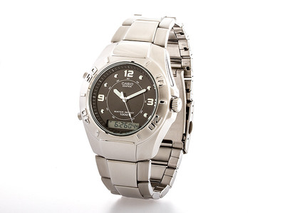 Casio Herrenuhr EFA-106-8AVEF