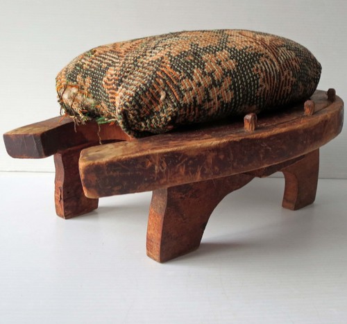 Wooden Horse Shoe Shaped Gout Foot Stool/Rest - Picture 4 of 24