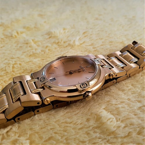 Gucci 9200M 18K Gold Plated Men's/Women 