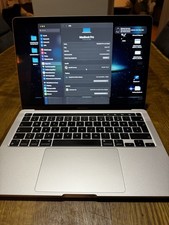 MacBook Pro 13” M1 2020 A2338 – Displayfehler unten – läuft.