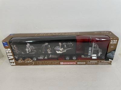 Kenworth Elvis Presley Die Cast Semi Truck W900 18 wheeler New Ray 1/32 Scale