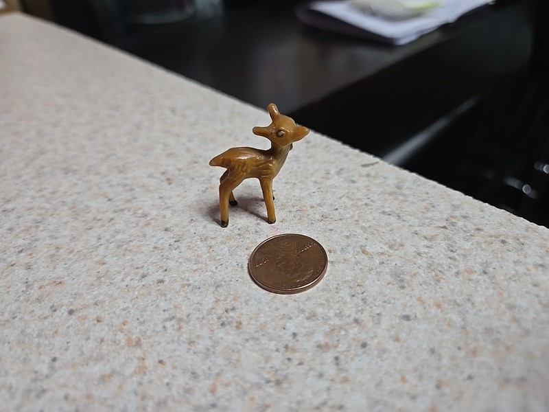 Miniature Vintage Baby Deer Animal Plastic 1 Inch Used SLP 