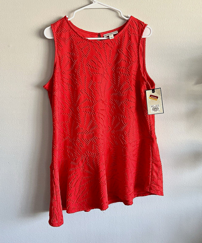 NWT Dana Buchman Floral Lace V-Neck Sleeveless Asymmetrical Tunic Blouse Sz L