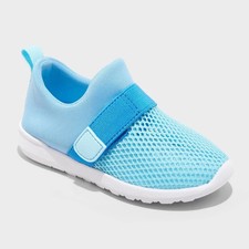Toddler Austen Water Shoes - Cat Jack Blue 8T: Hook and Loop Closure, Recycl