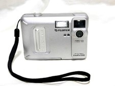 FUJIFILM FinePix 1200 Compact Digital Camera Tested Working Seller Japan