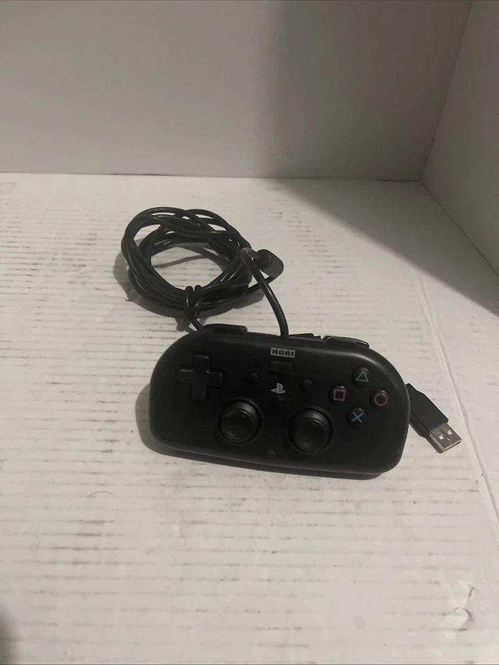 Hori Mini Wired Gamepad Controller PS4-100U for PlayStation 4 PS4 Black Tested - Image 3 of 4