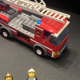 LEGO CITY  60004  FIRE TRUCKS  AND MINIFIGURES ONLY