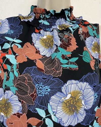 Camicia media senza maniche Monteau nera blu floreale finto collo canotta - Foto 4 di 6