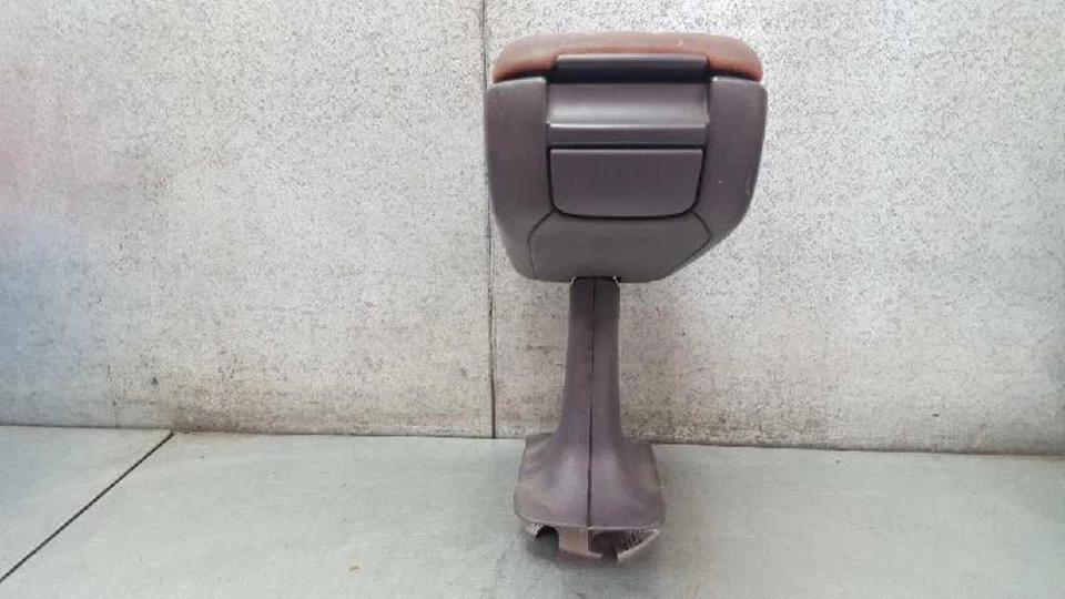 1686800850 Apoyabrazos Central para MERCEDES-BENZ CLASE A (BM 168) 2000 1664115 - Imagen 3 de 4