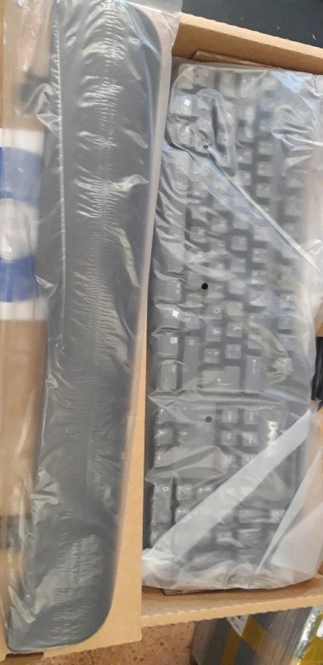 DELL KEYBOARD 0T6860 Wired USB SWE/FIN Boxed Fast Dispatch - Image 2 of 2