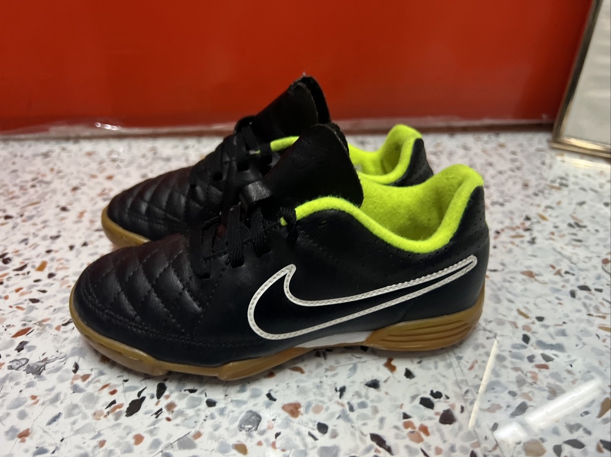 Nike 631526-017 Black Neon White Tiempo Indoor Unisex Leather