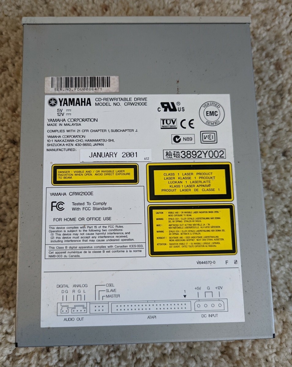 Vintage Yamaha CRW2100E CD-RW CD-Rewritable IDE Drive 16x-10x-40x