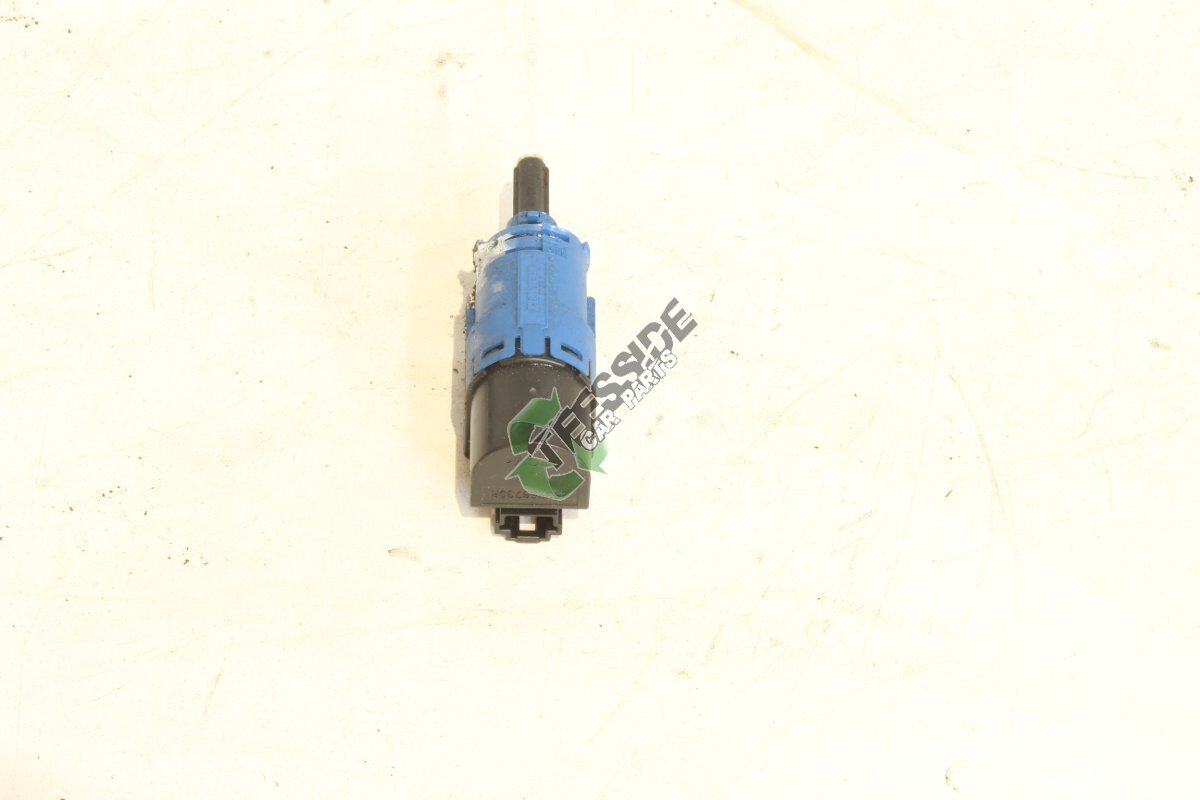 2017 Renault CLIO Clutch Pedal Switch Sensor 253256730R for sale online