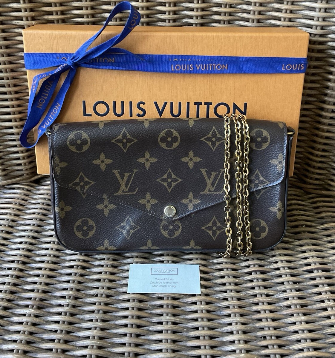 Louis Vuitton Monogram Felicie Pochette- Fuchsia Interior