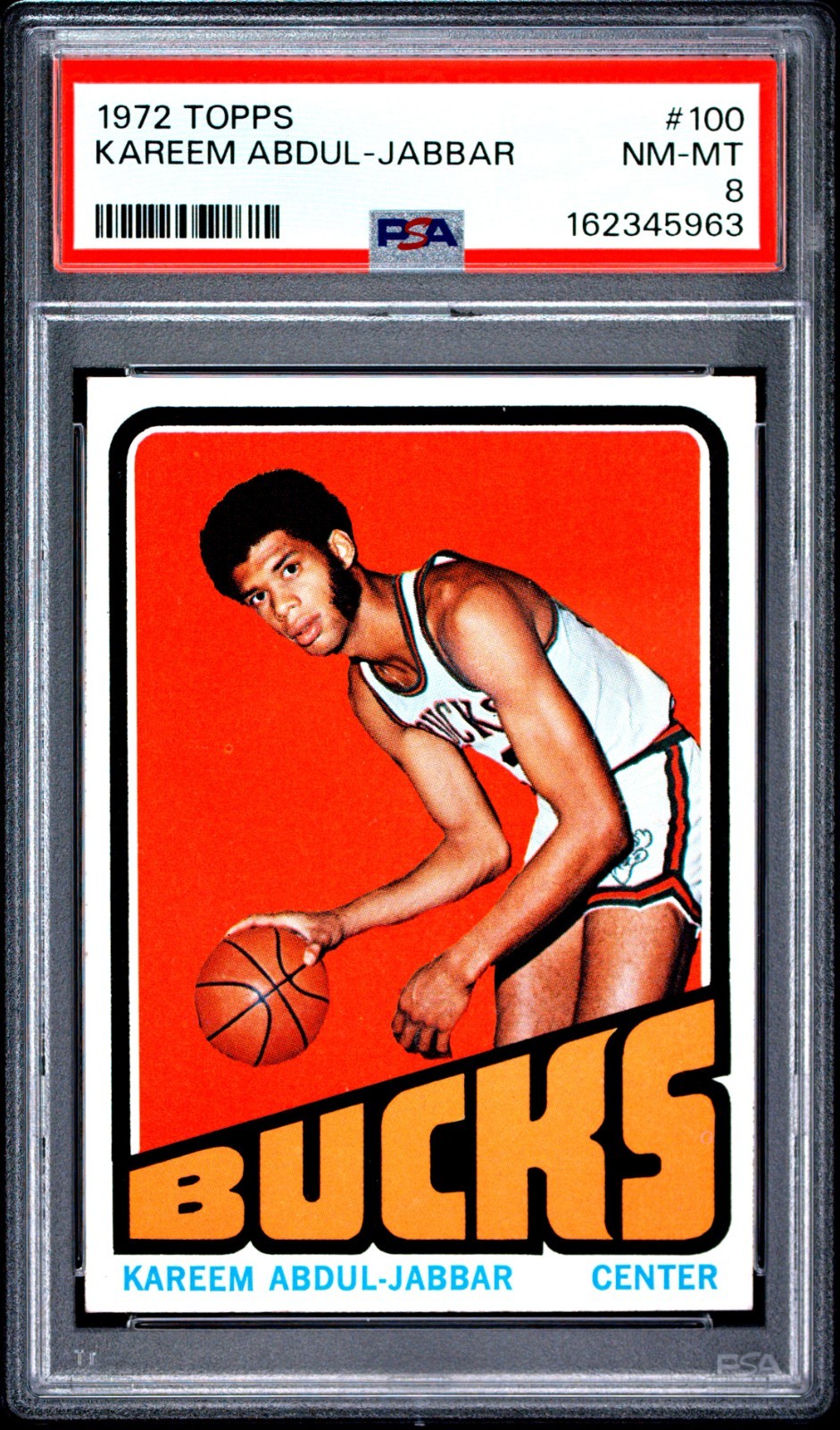 1972 Topps Basketball Card #100 Kareem Abdul-Jabbar HOF Bucks PSA 8 NM-MT