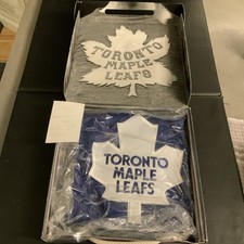 RARE NEW 2014 Toronto Maple Leafs Winter Classic Hockey Jersey & Gift Box NHL 