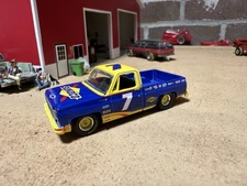 1/64 Auto World Hobby Exclusive Sunoco 1973 Chevy Squarebody Truck Mint Loose