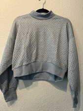 Socialite Cropped High Neck Sweatshirt Size Small New With Tags Quilted Grey
