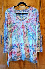 Johnny Was 100 Silk Tunic Top Small Tribeca V-Neck Floral Southwest Print Boho