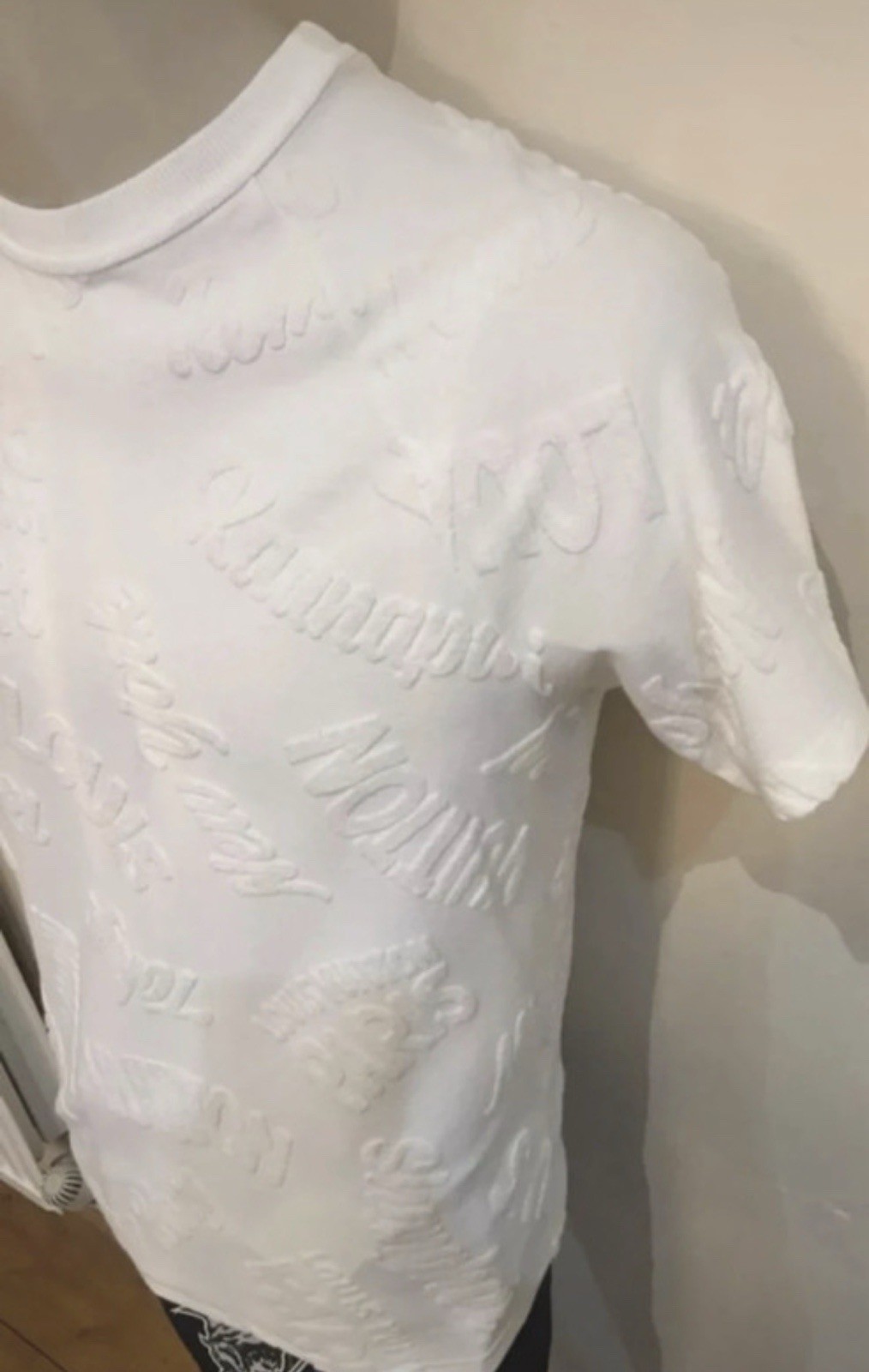 LOUIS VUITTON THICK TOWEL FEEL “CITIES” T-SHIRT SIZE MEDIUM RRP £1400 image 5