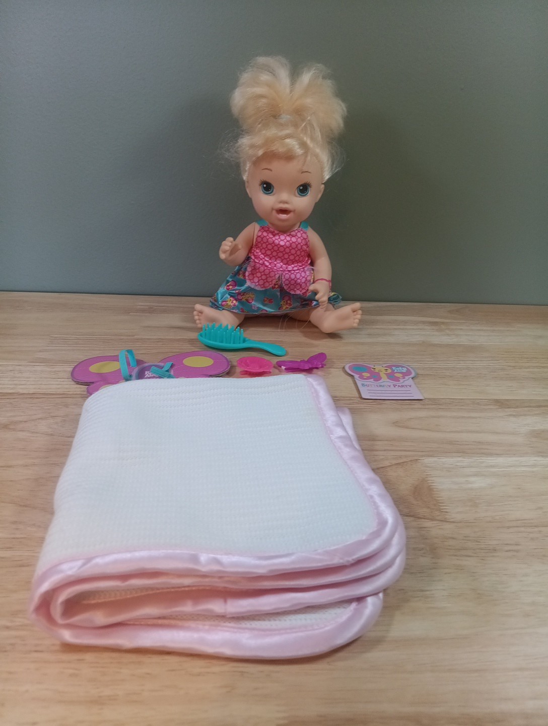 Baby Alive Butterfly Party Blond Hair & Accessories 
