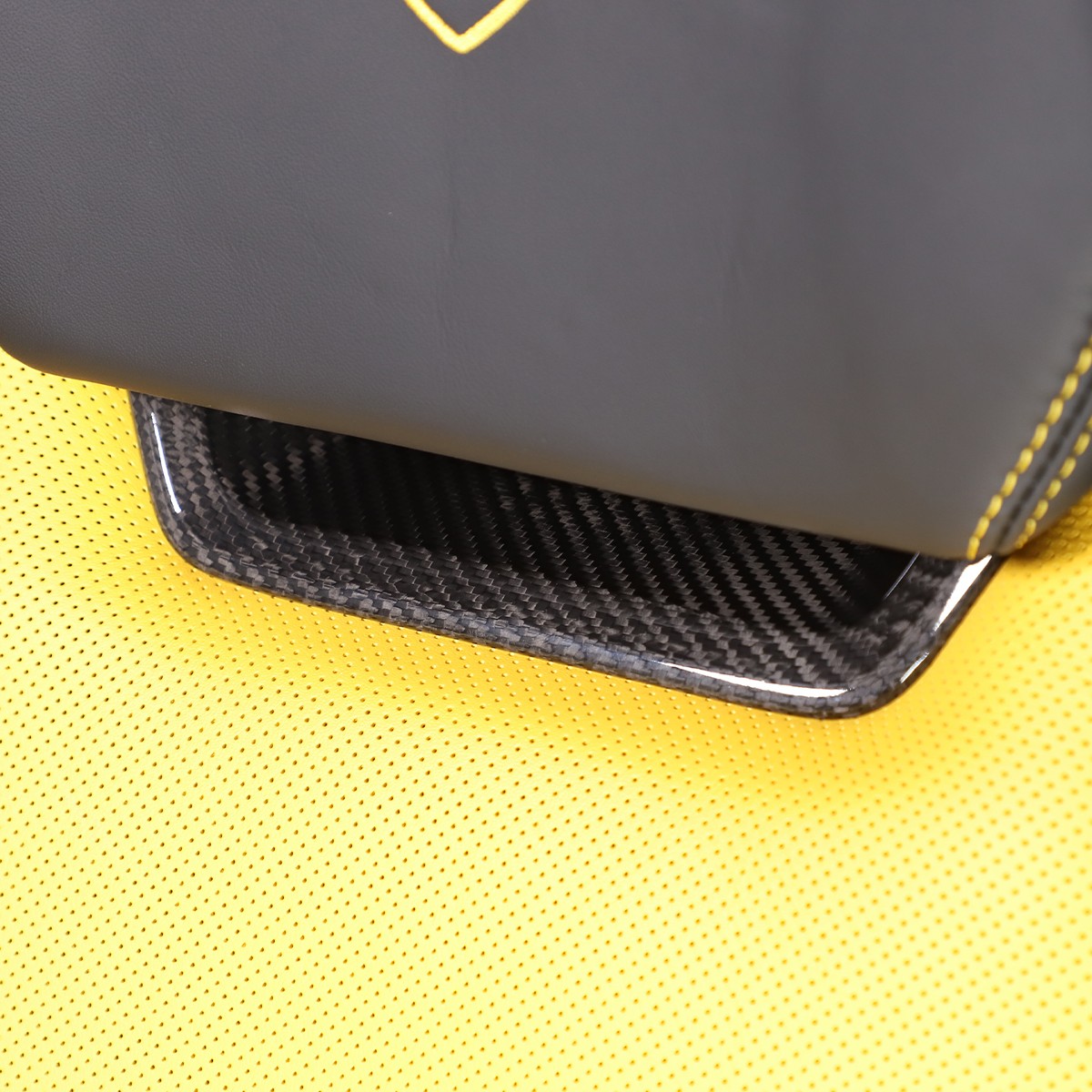 2PCS Real Carbon Fiber Seat Headrest Trim Cover For Lamborghini URUS 2018-21 US