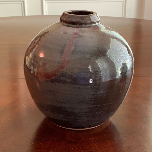 Deep purples and Browns blend in this earthenware pottery vase, signed "Brown" - Picture 2 of 12