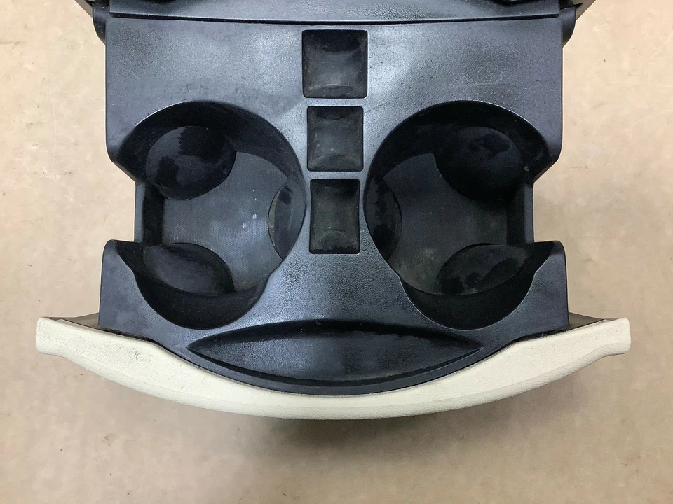 2010 VOLKSWAGEN ROUTAN FRONT DASH DASHBOARD CENTER CUP HOLDER DRINK TRAY OEM+ - Image 2 of 4