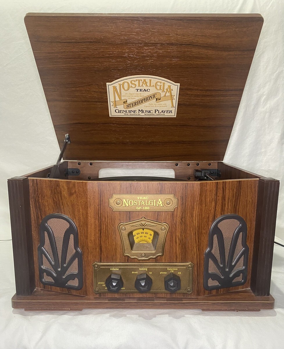Teac Nostalgia GF-180 AM/FM Stereo Music System 3 speed Record
