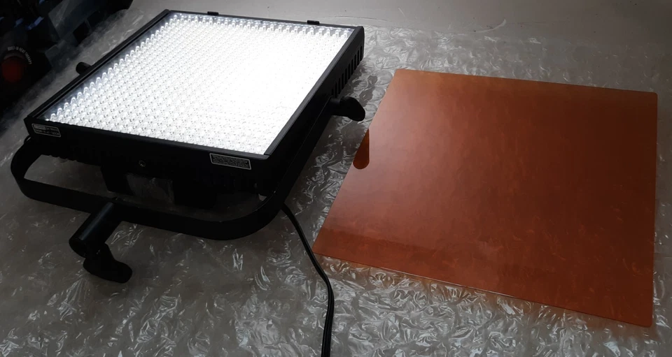 Panel Litepanels LP-1x1 5600k-Flood Low Pro con soporte + CA + filtro naranja *PROBADO* Foto 4 de 4