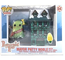 Funko Pop Town Christmas Mayor Patty Noble With City Hall Peppermint Lane 04