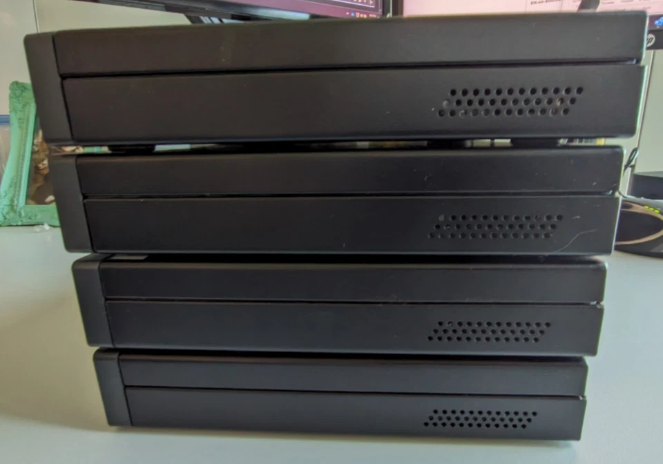 Lenovo Thinkcentre M630e i3-8145U 1.20GHz - 8GB 256GB SSD Win11 (No Power Cable) - Image 2 of 4