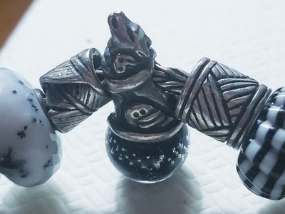 Gently Pre-owned Trollbeads World Tour Lithuania LE Iron Wolf Sterl Silver Charm