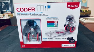 WowWee Coder MiP Robot   NEW Factory Sealed   Programmable STEM Robot w/ Extras