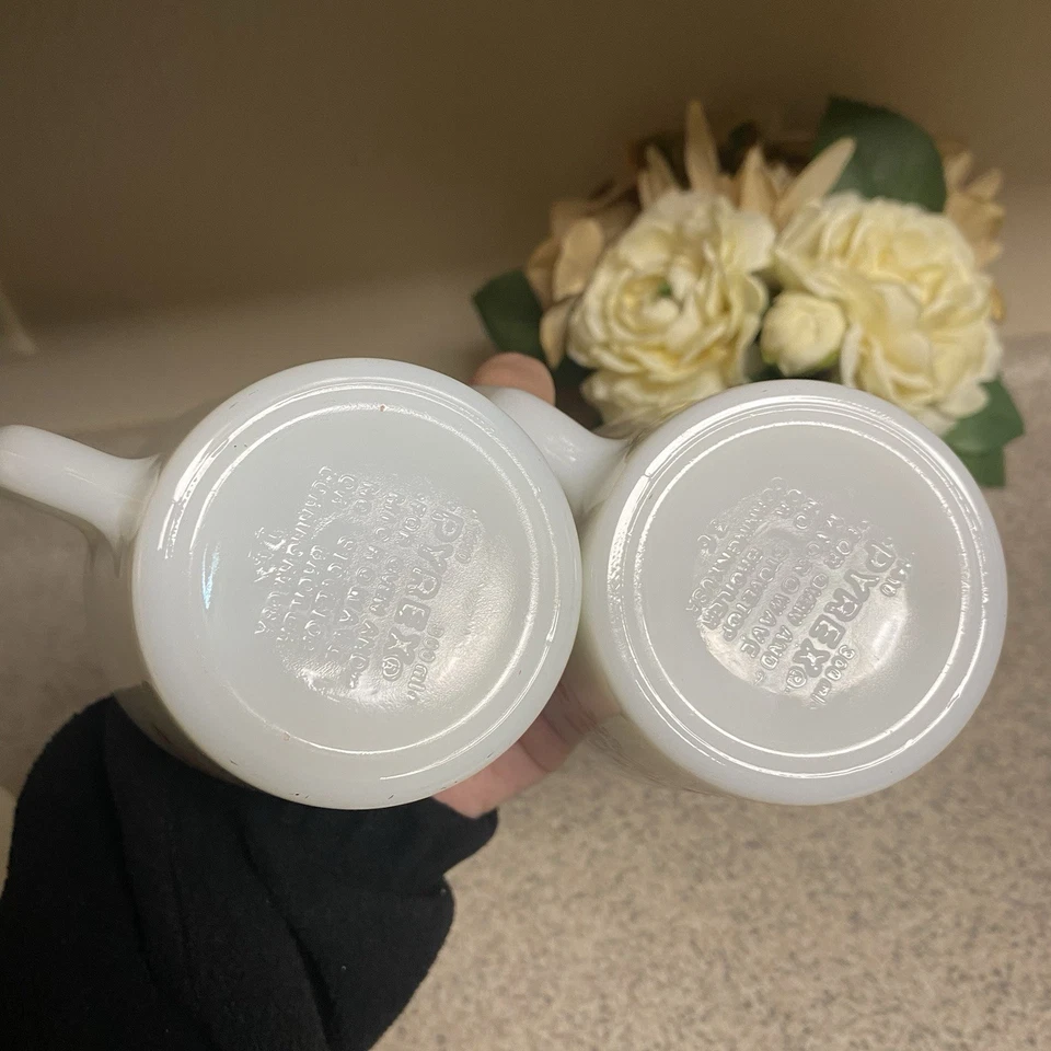 Set Of 2 Vintage Pyrex Coffee Cup Summer Impressions Brown Flower D Handle - Image 3 of 4