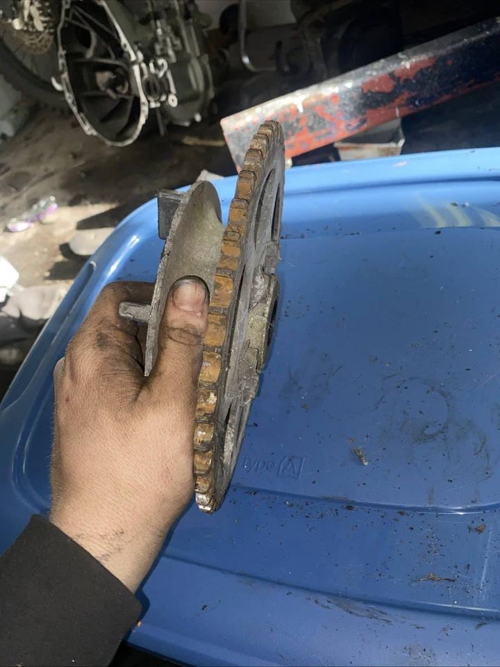 Suzuki GS450L 1983 piñón trasero buje portador accionamiento de empuje 42T spkt Foto 3 de 4