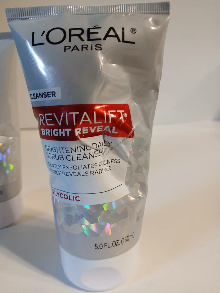 Set of 2 L'Oreal Cleanser Revitalift Daily Scrub Cleanser 5.0oz Each New Unused - Image 2 of 4