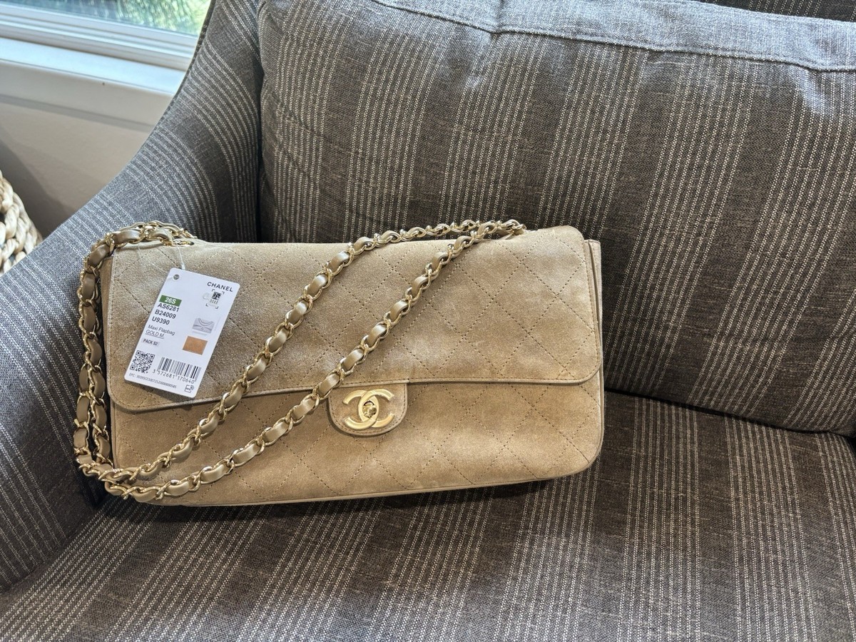Chanel Suede Maxi flap 2026 NEW Matthieu Blazy View 2