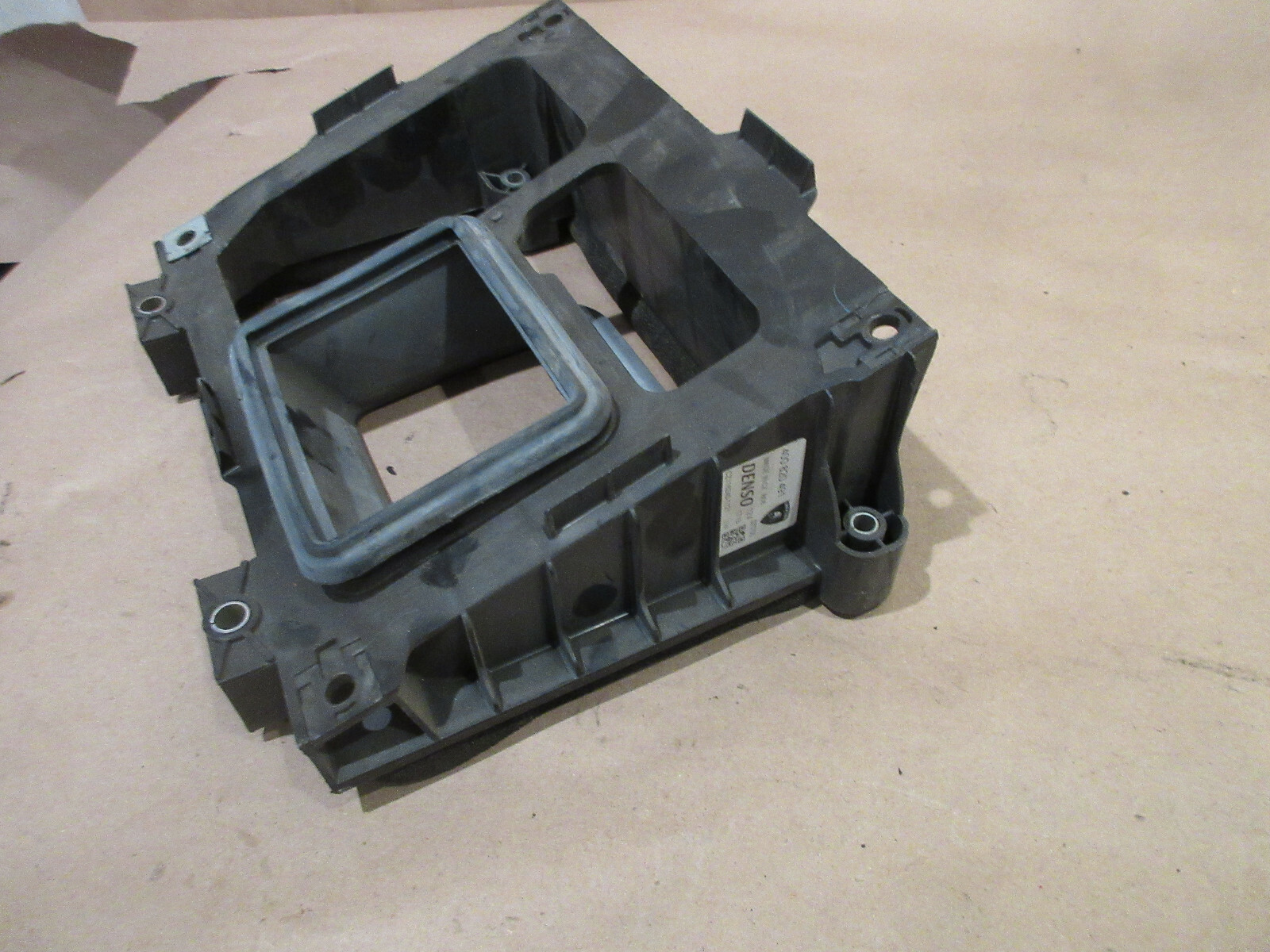 Lamborghini Gallardo - Evaporator Coupler/Spacer/ Manifold - P/N 400820491