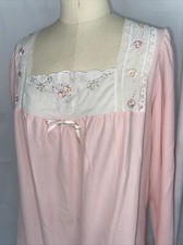 Vintage Vanity Fair Nightgown S Pink Long sleeve Fleece Lace Bib