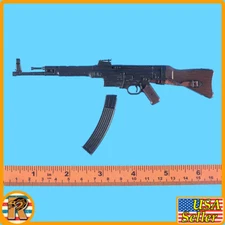 Staff Sergeant War Daddy - StG 44 Rifle w/ Mag - 1/6 Scale - Facepool Figures