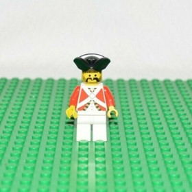 LEGO Pirates Red Imperial Guard Officer Minifigure 6277 6279 6217 6266 - PI065