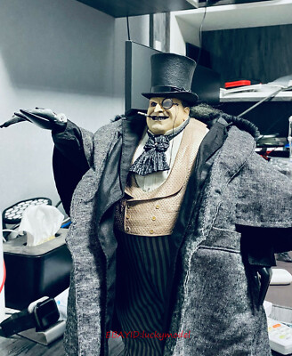 NECA 61443 Batman Returns Mayor Penguin 1/4 18 inchi Action Figure