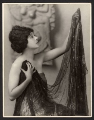 GLAMOROUS ALLURING 11X14 VIRGINIA VALLI DECO SIREN CLARENCE SINCLAIR BULL PHOTO