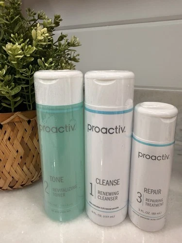 Proactiv 3 Piece Kit 3-Step System Proactive Toner Treatment Cleanser  - product listing photo