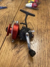 Spin Joy Spinning Reel-Japan F.S.D. #22 Red Black Beautiful Reel Perfect Clicker