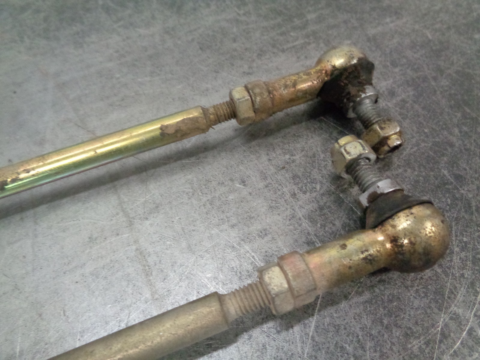 00 2000 POLARIS SPORTSMAN 6X6 FOUR WHEELER UTV SUSPENSION TIERODS TIE